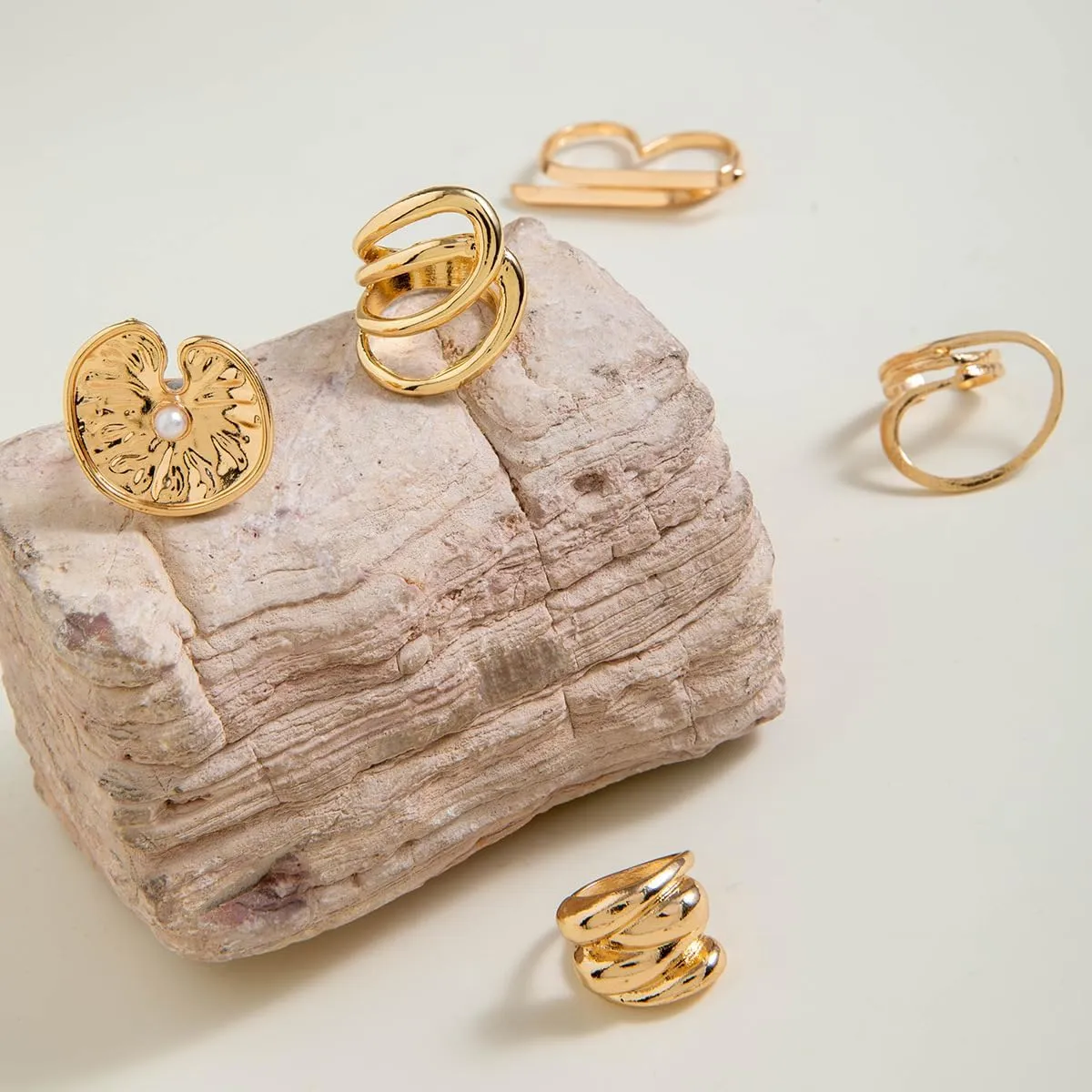 3-12PCS Gold Chunky Rings For Women 14K Gold Plated Stacking Ring Set Open Dome Knuckle Rings Adjustable Chunky Signet Rings Irregular Skeleton Geometric Stacking Ring Set