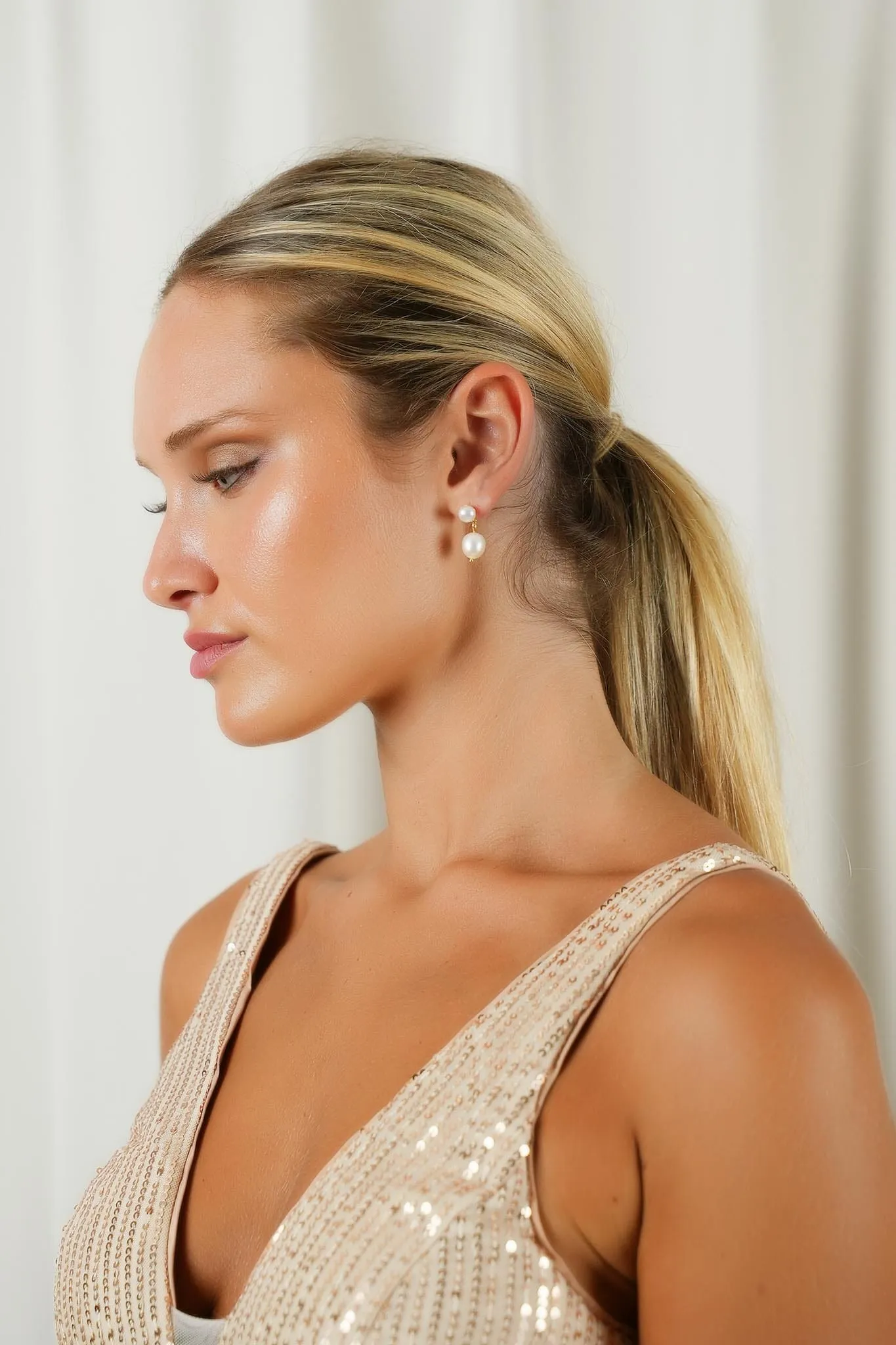 Millie Freshwater Pearl Earrings in Gold